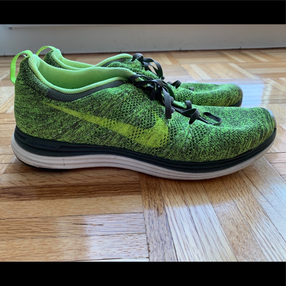 Men’s Nike Shoes Size 12